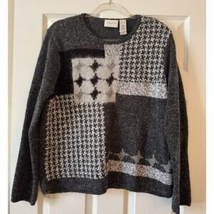 Liz Claiborne Charcoal and Light Gray Patterned Sweater